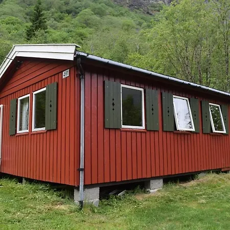 Holiday home Skogshytte *